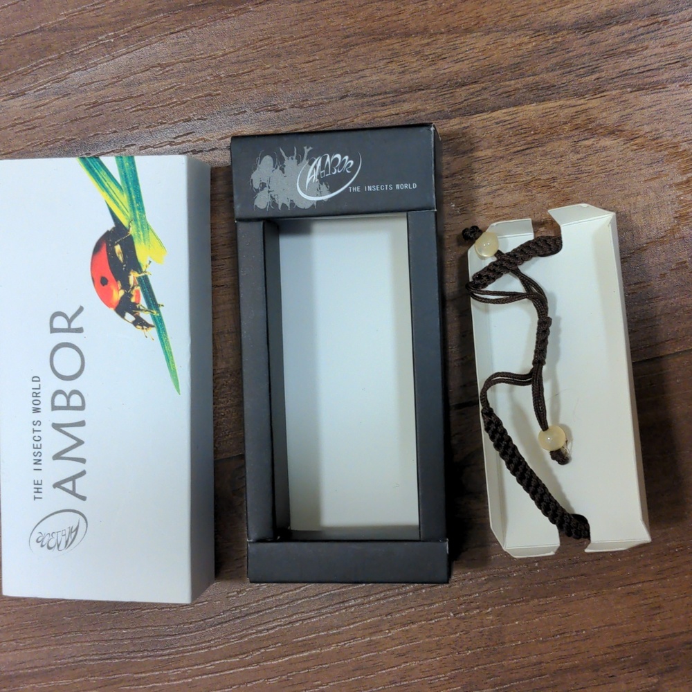 Ambor Insect Large Ant Bracelet - Picture 2 of 3
